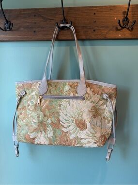 Floral Tapestry Tote Bag with Burgundy Lining